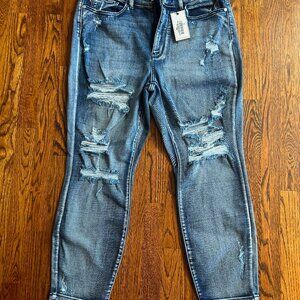 Brand New w/ Tags Judy Blue Distressed High Waisted Boyfriend Fit Jeans Sz 16W